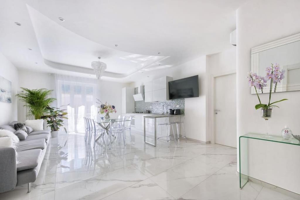 Domus Delia Pescara Centro Apartment Exterior photo